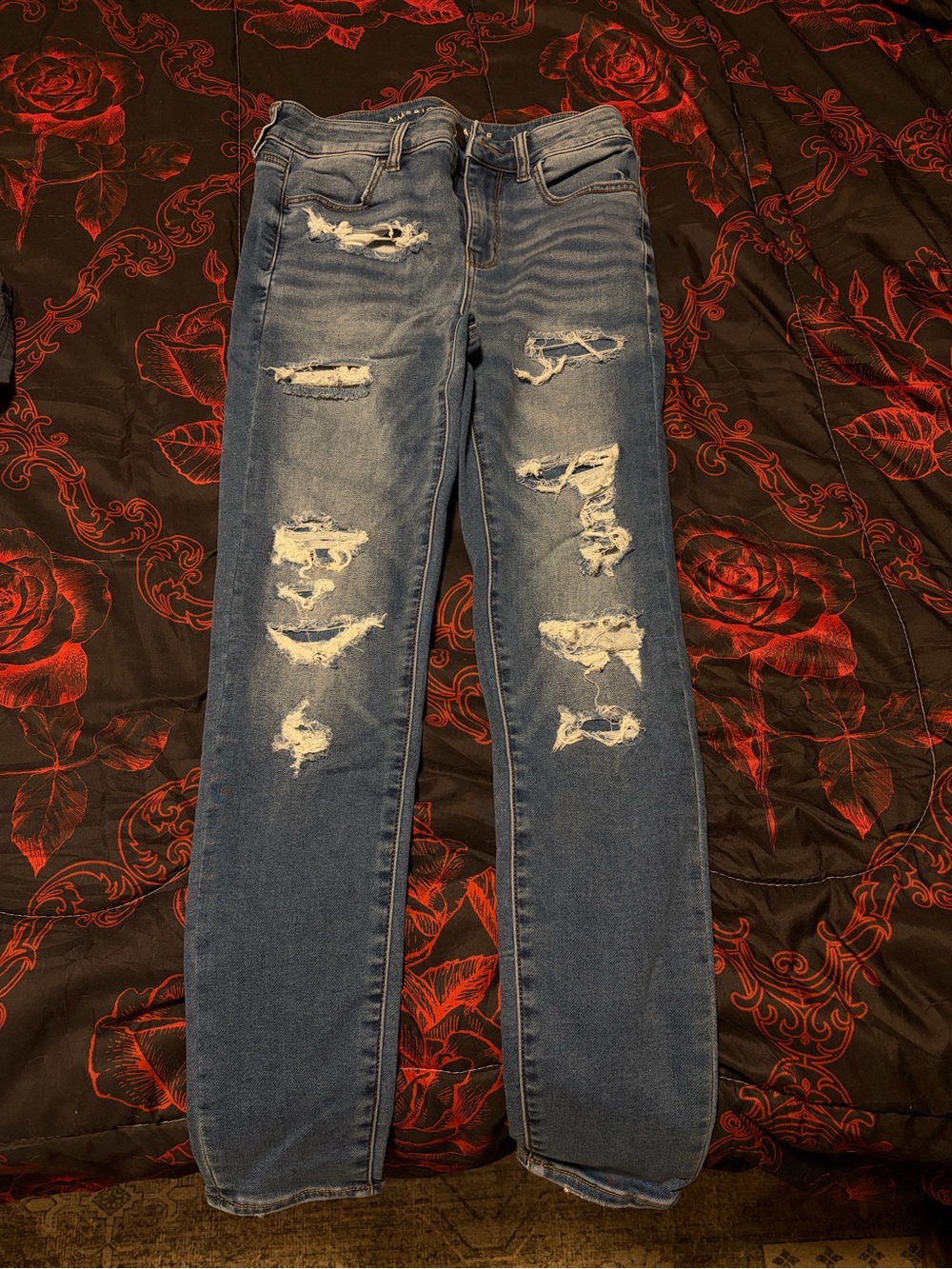 American Eagle Outfitters Distressed Medium Blue Skinny Jeans